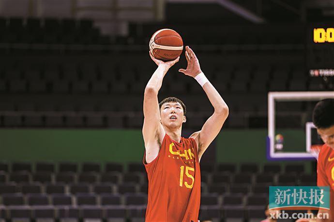 关于西藏男篮奋力拼搏，全力以赴冲刺胜利的信息
