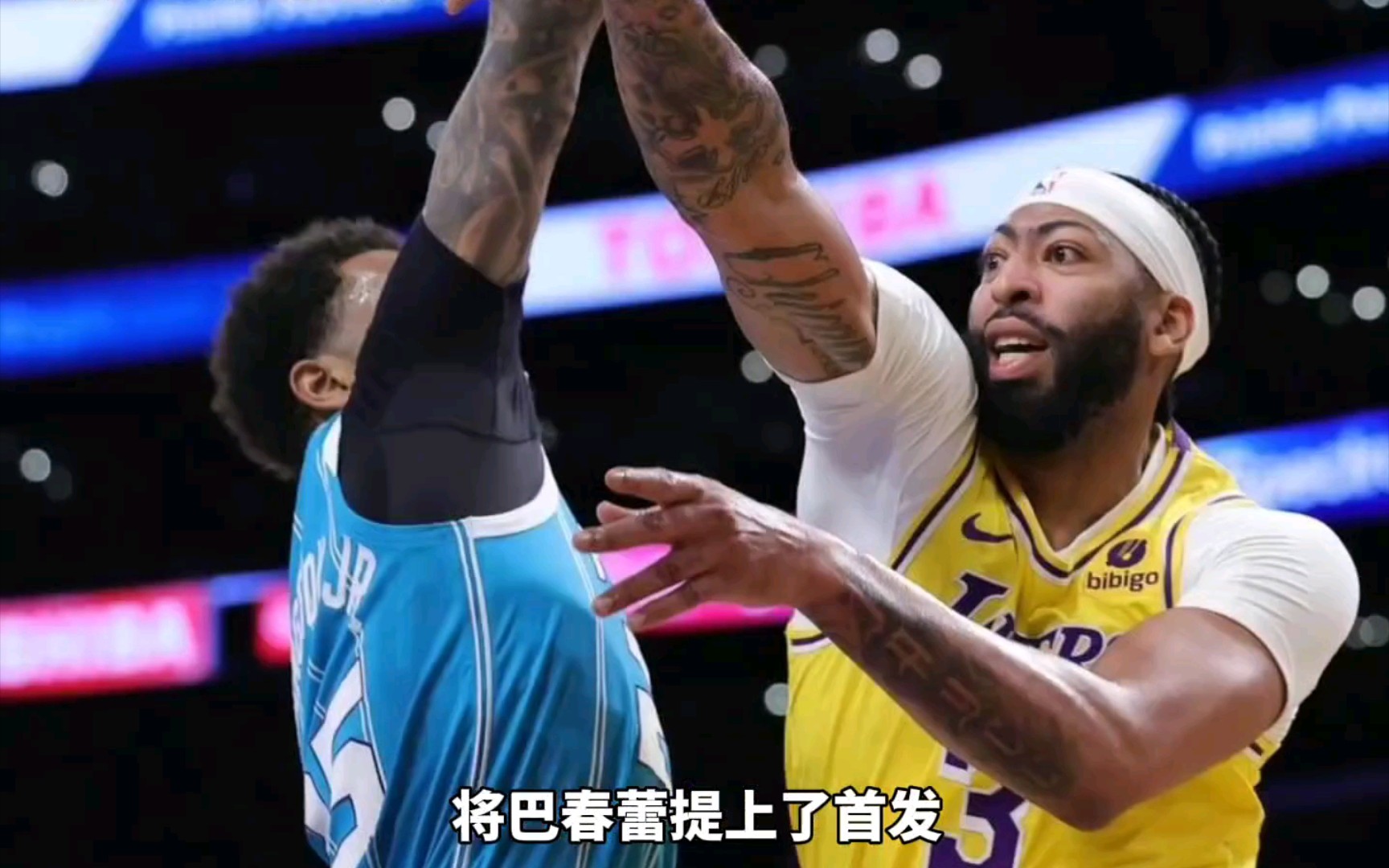 詹姆斯率领湖人击败黄蜂